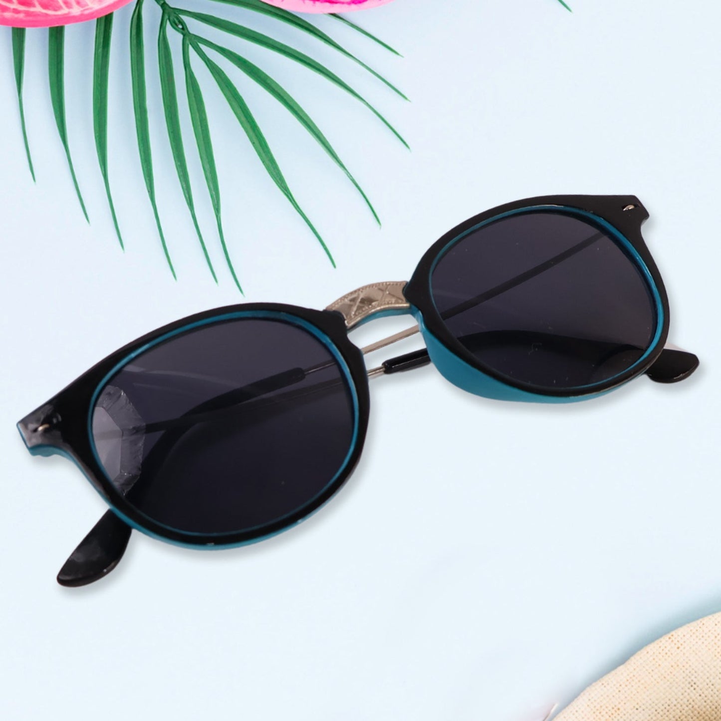 Sky Blue UV Protected Round Sunglasses, classic Sunglasses for Men & Women