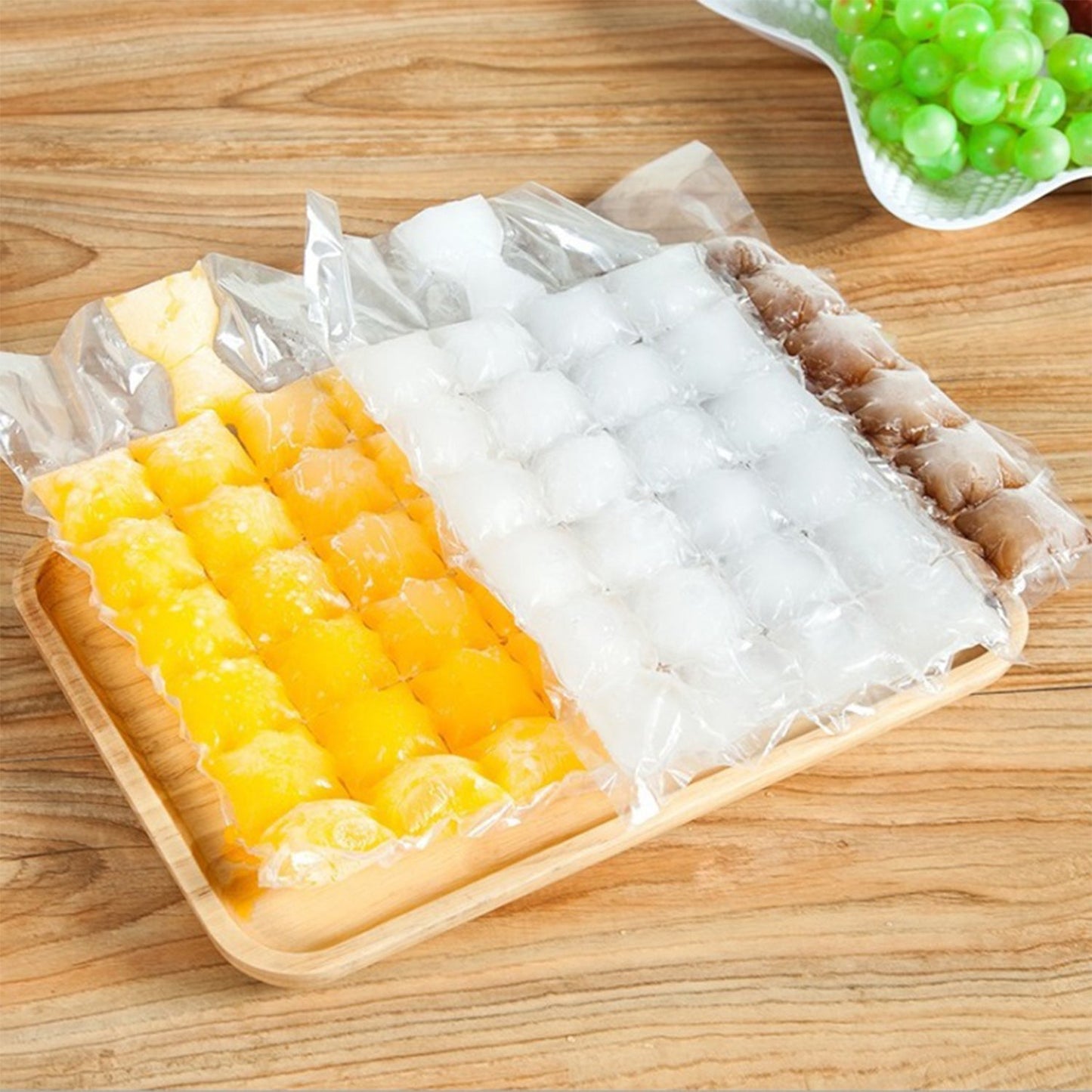 Disposable Ice Cube Bags, Cold Ice Pack Cooler Bag for Cocktail Food Wine